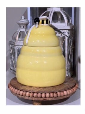 NEW Yellow Beehive Bee Canister by The Bake Shop 🐝